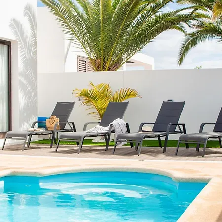 فيلة Orcades Close To Town Center Pool & A/c