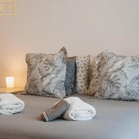 Orcades Close To Town Center Pool & A/c بلايا بلانكا