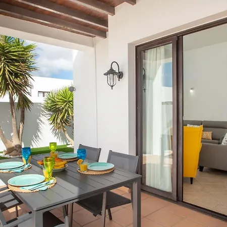 فيلة Orcades Close To Town Center Pool & A/c