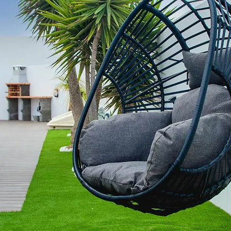 Orcades Close To Town Center Pool & A/c فيلة *