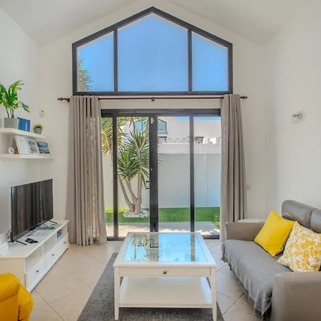 Villa Orcades Close To Town Center Pool & A/c *