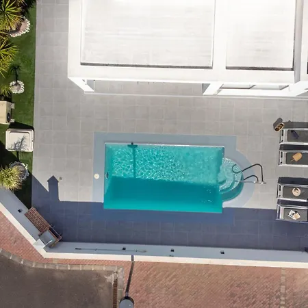 Orcades Close To Town Center Pool & A/c * Playa Blanca (Lanzarote)